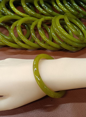 国庆中秋礼天然岫玉飘糖牛油果叮当红豆 美人条 批发价拿货联系