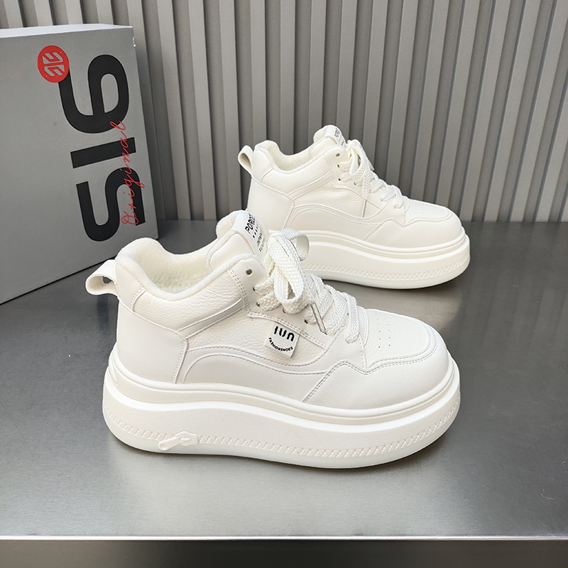 品味小白鞋吸模松糕底加绒高帮女鞋2025冬季保暖绑带韩版休闲运动