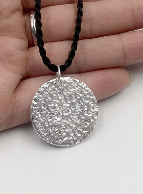 男女999纯银纯手工吊坠锤纹