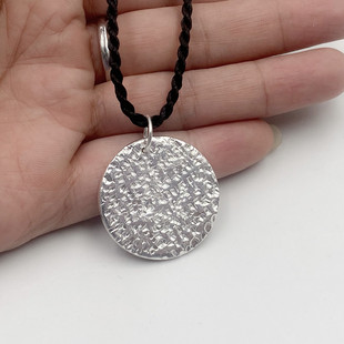 锤纹圆片银吊坠 999足银纯手工拉丝圆牌子男女饰品复古