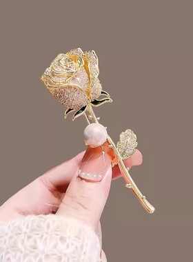 奥特莱斯品牌折扣店撤柜清仓捡漏满钻珍珠玫瑰花胸针outlets女配1