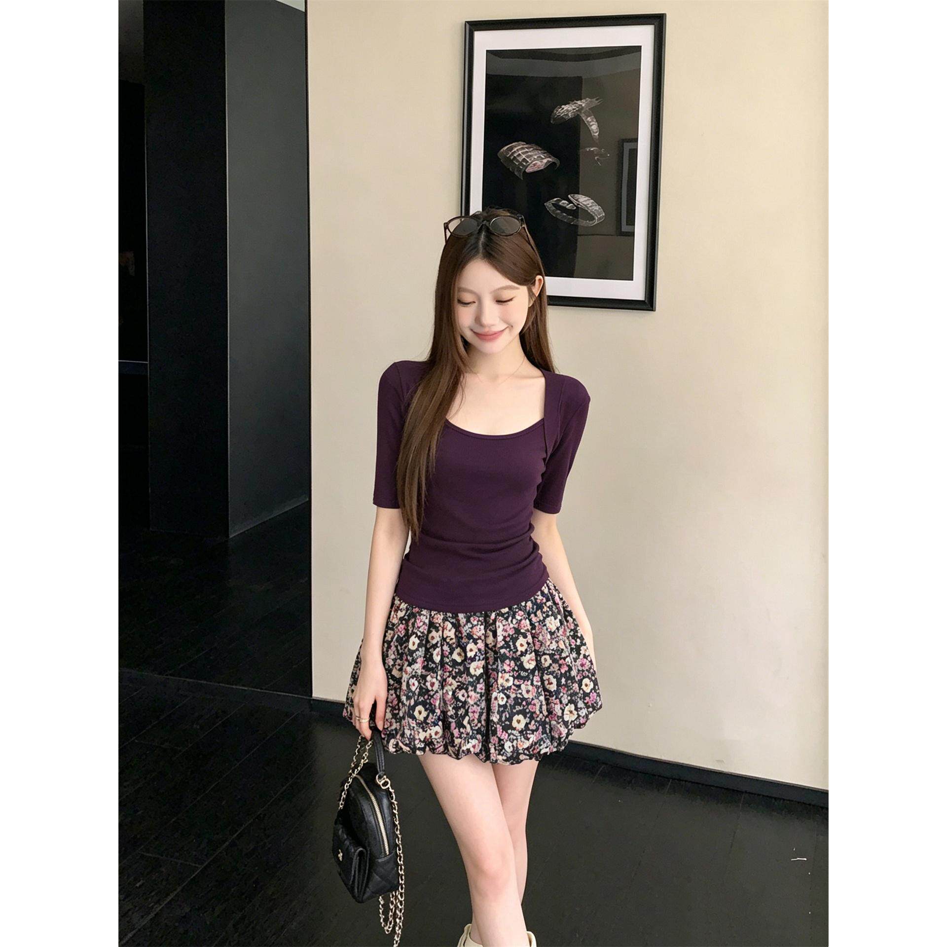 大码胖MM纯欲辣妹风方领中袖T恤女夏季修身显瘦气质百搭短裙套装