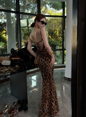 大码胖mm法式气质豹纹吊带连衣裙西装外套女秋季露背收腰显瘦套装