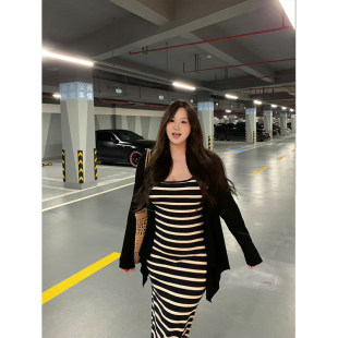 大码胖MM卤蛋公主条纹连衣裙女夏季新款包臀显瘦针织开衫两件套装
