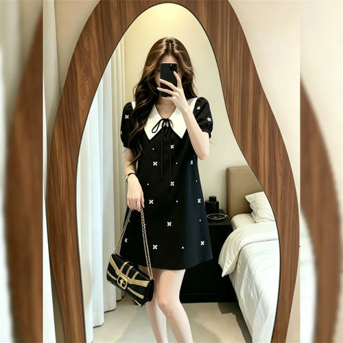 大码女装胖MM法式千金小香风黑色短袖连衣裙高级感宽松显瘦短裙子