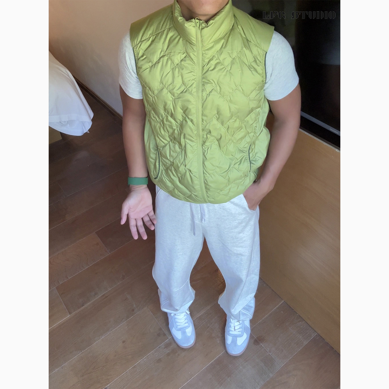 蒲公英轻量羽绒马甲25冬季新品