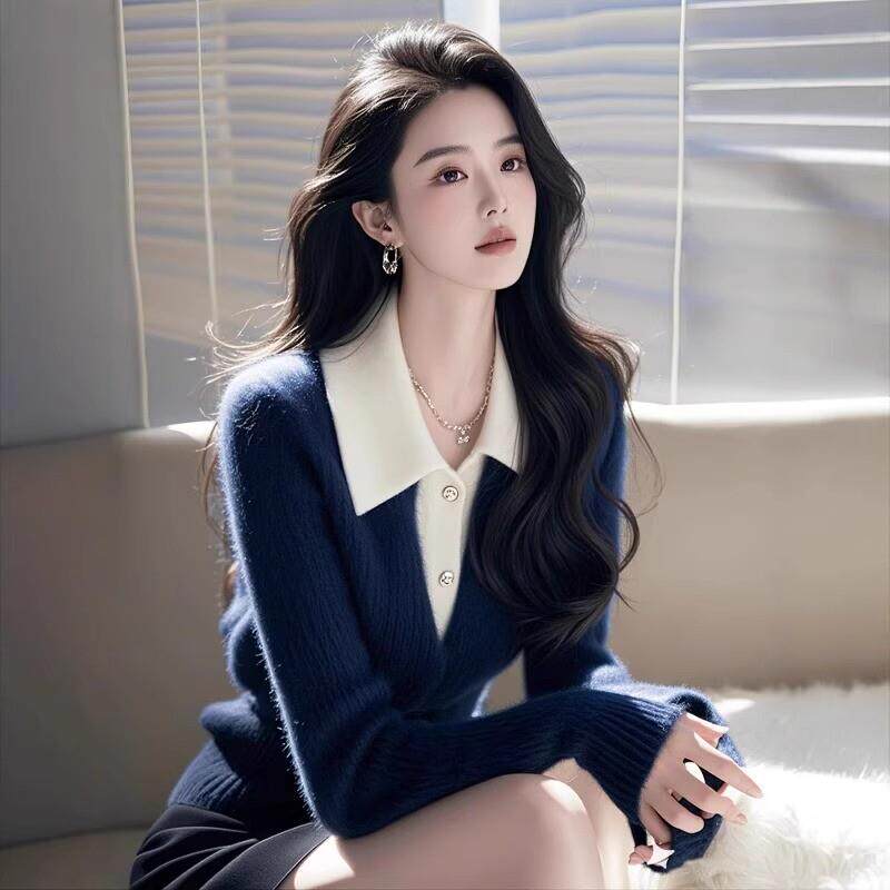 小香风假两件翻领蓝色针织毛衣女2026新款春秋超好看独特漂亮上衣