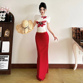 怪诞女孩 茉莉亚海岛度假风花卉印花短袖 T恤红色包臀半身裙两件套