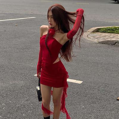 氛围感红色挂脖背心半身裙两件套