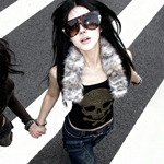 怪诞女孩 Y2K辣妹亚文化风烫钻骷髅拼接毛毛挂脖背心女 短款上衣