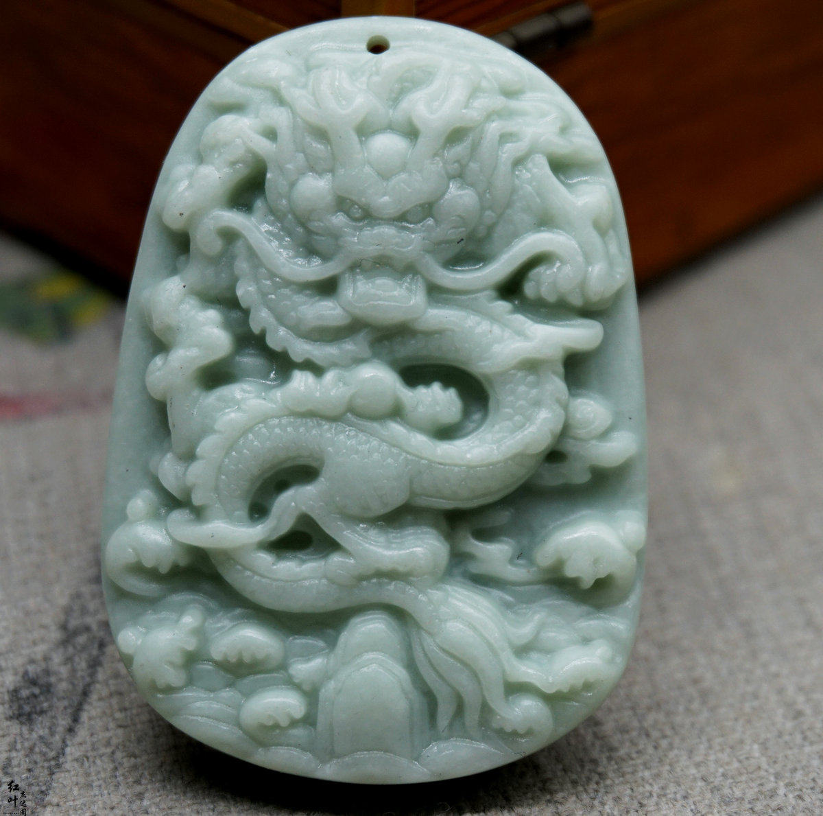 玉石挂件蓝田玉贵州翠天然生肖龙挂件玉石大龙吊坠玉龙牌吊坠玉牌