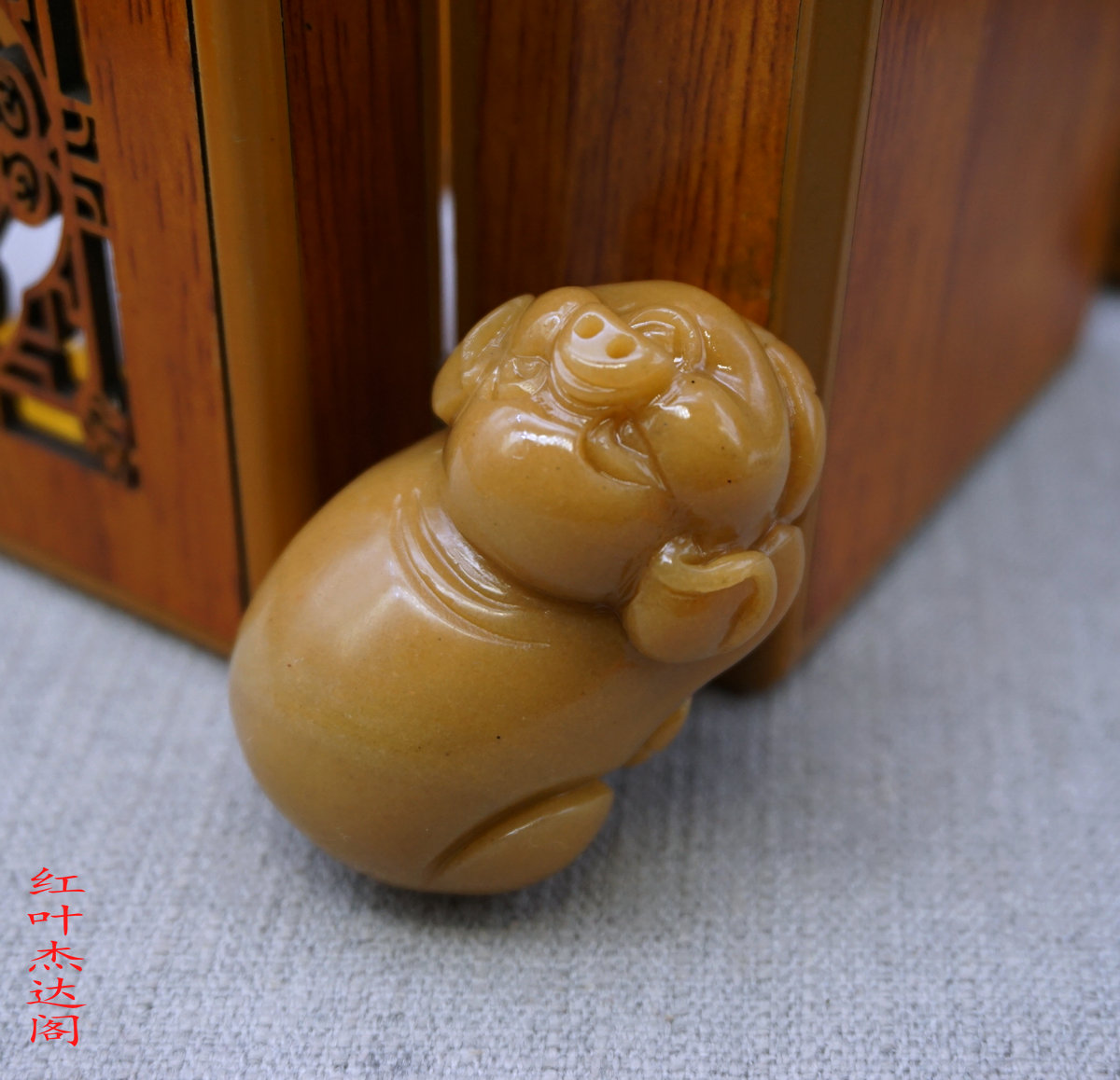 立体十二生肖福猪把件天然玉石