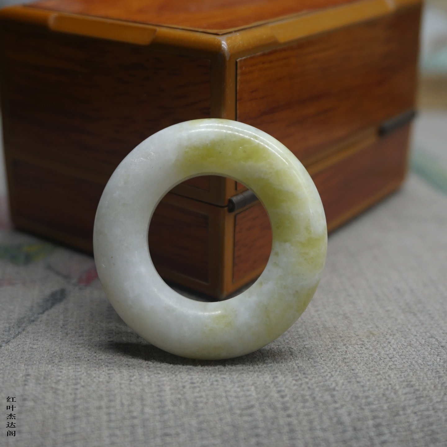 天然蓝田玉玉环袈裟环圆圈玉佩图片