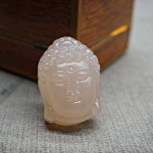 藕粉玉佛头释迦摩尼吊坠项链