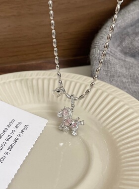 珍珠拼接米珠微镶锆石水钻爱心银色小马吊坠项链