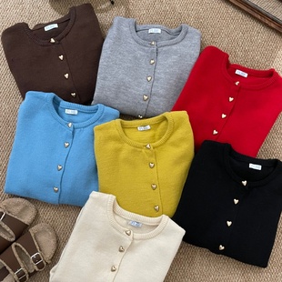 甜美复古基础圆领软糯针织毛衣开衫 定制爱心扣 外套 韩代@fu