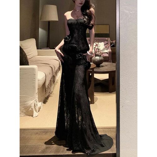 欧美风立体花朵抹胸包臀连衣裙