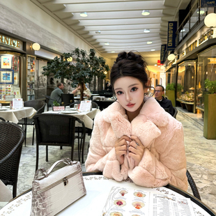 现货viola【蜜柚甜兔】lp50w+定制款小獭兔定染2个月贵妇皮草外套