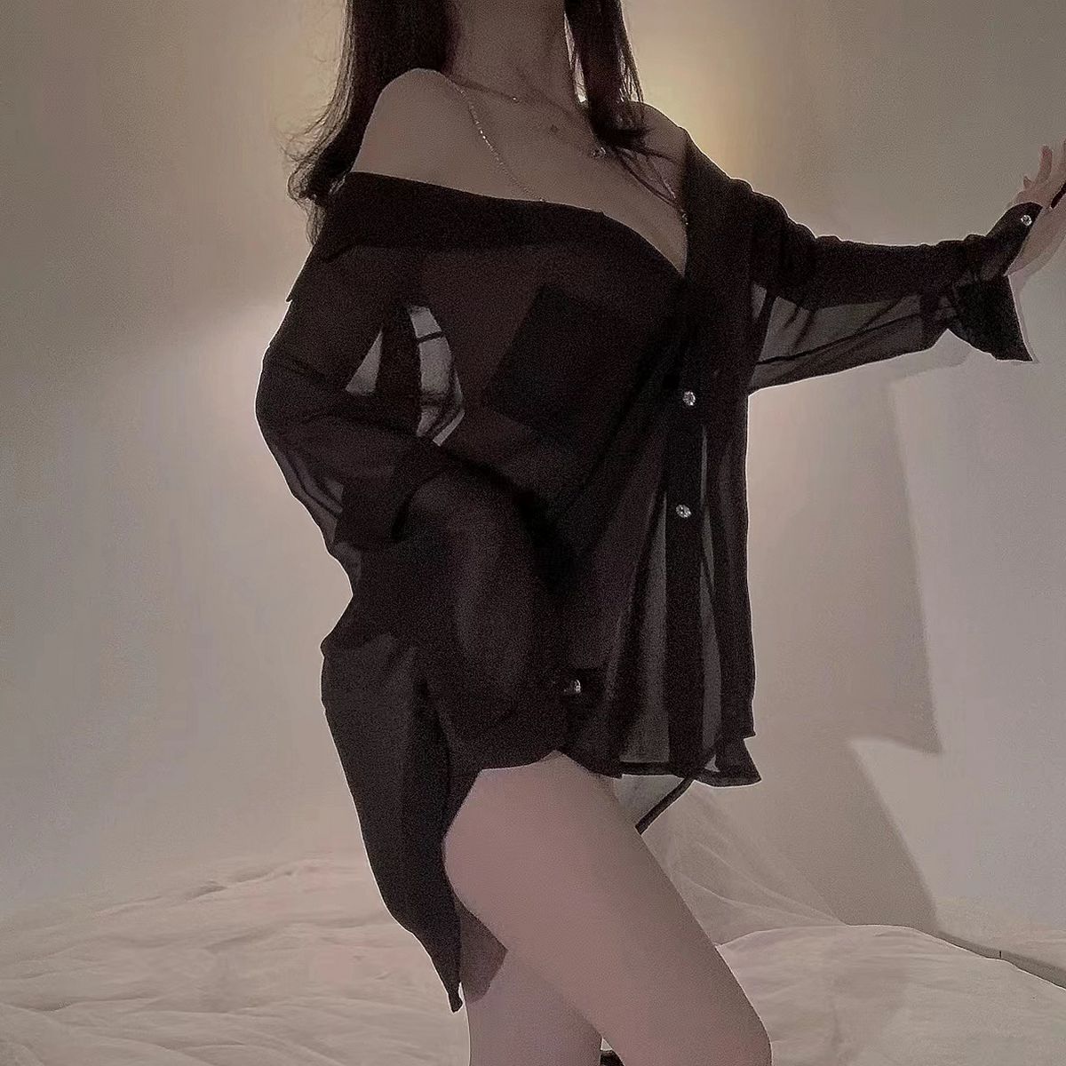 私房衬衫睡裙性感透视露肩轻薄男友风衬衫女纯欲V领吊带制服大码