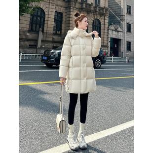 90白鹅绒白色羽绒服女中长款2025冬季新款连帽加厚御寒面包服外套