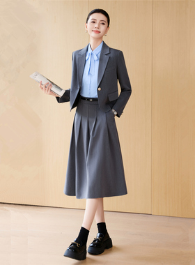 高级感灰色西装套装女职业装短款西服半身裙大学生面试正装工作服