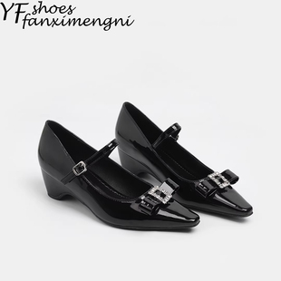 柔软漆皮水钻蝴蝶结坡跟浅口单鞋女简约一字带通勤法式玛丽珍女鞋