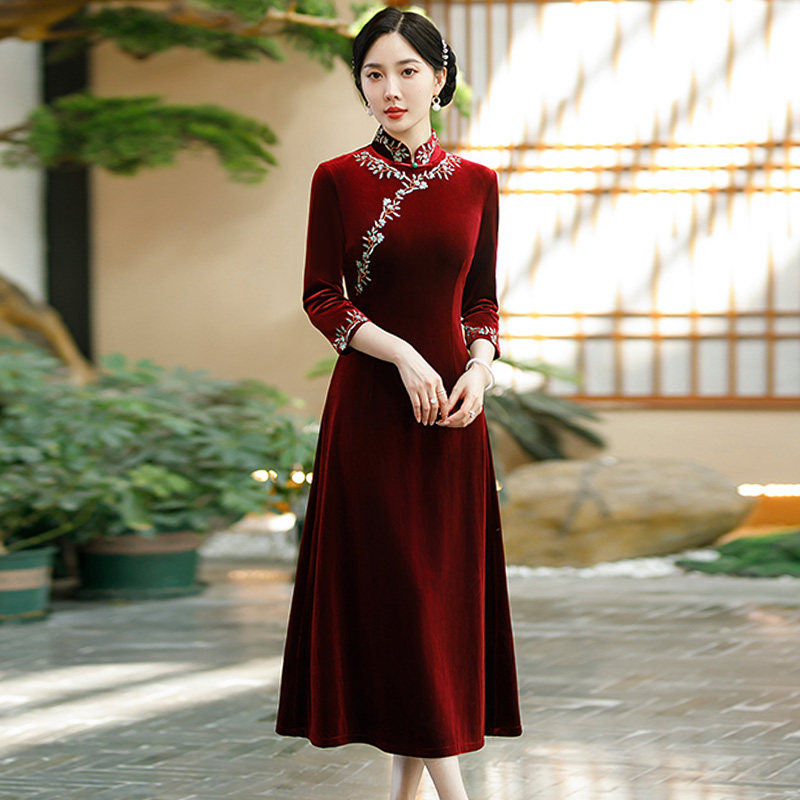 大摆藏腰显瘦旗袍2025新款秋季加厚妈妈装有大码中国风红色晚礼服