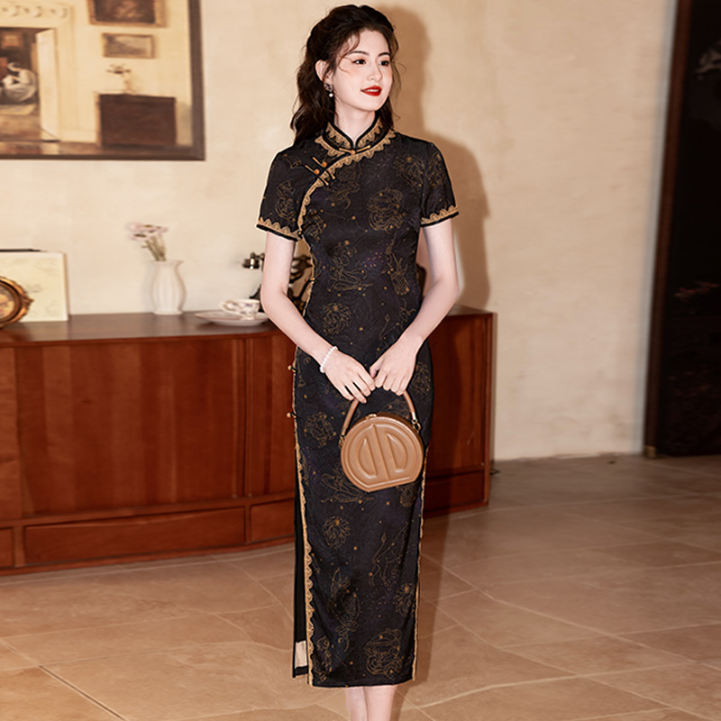 新中式高端醋酸缎旗袍2025新款夏季黑色高级感年轻款女遮肚子长款