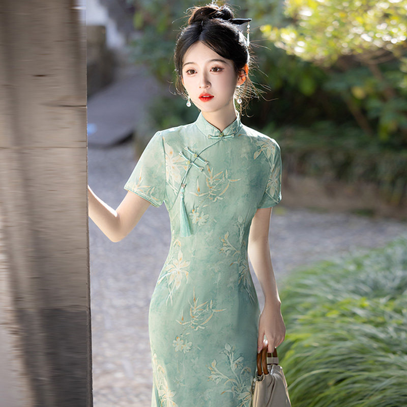 新中式旗袍高端大气上档次年轻款2026春夏新款改良年轻款女高级感