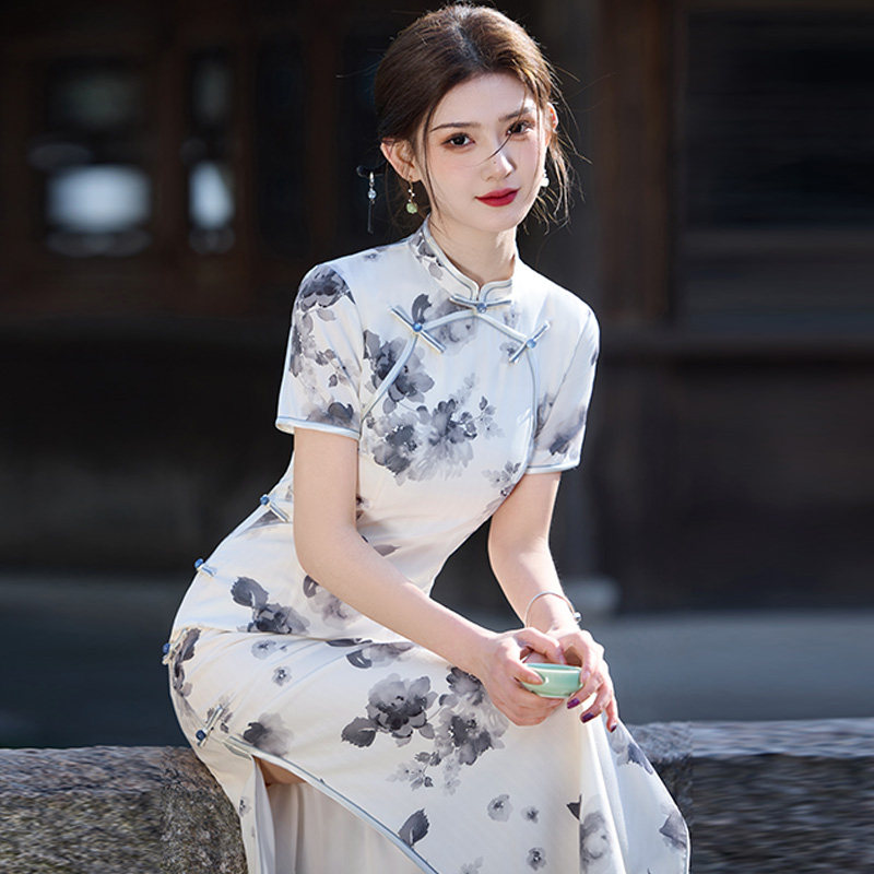 水墨玲珑麻双襟现代旗袍女改良时尚年轻款2025夏季新中式日常国风