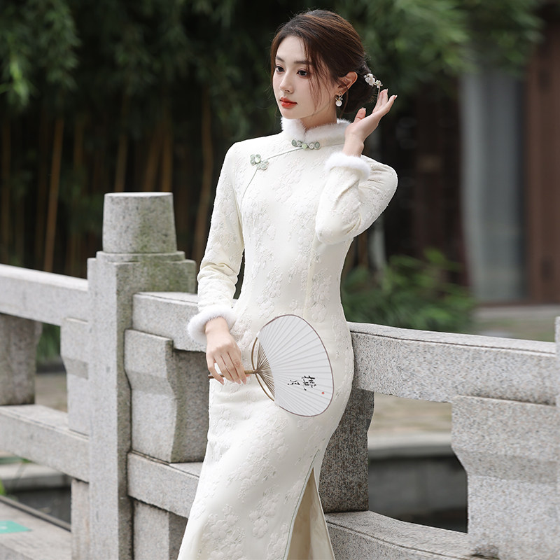 现代旗袍女新中式加绒加厚保暖秋冬款改良时尚年轻款复古轻奢名媛