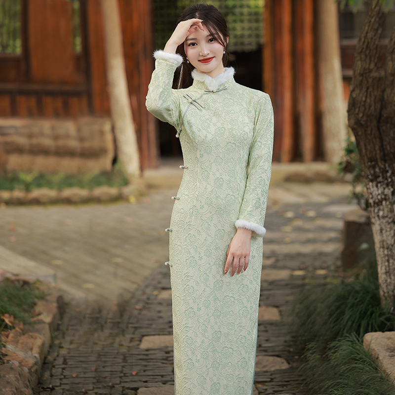 秋冬旗袍少女2025年轻款