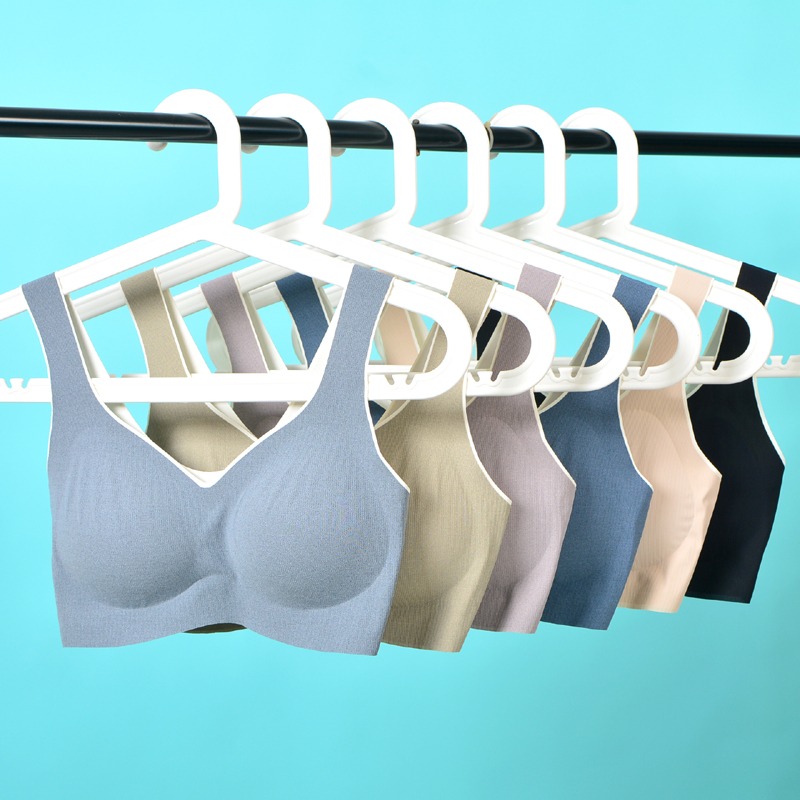 一片式睡眠运动风纯色无痕文胸