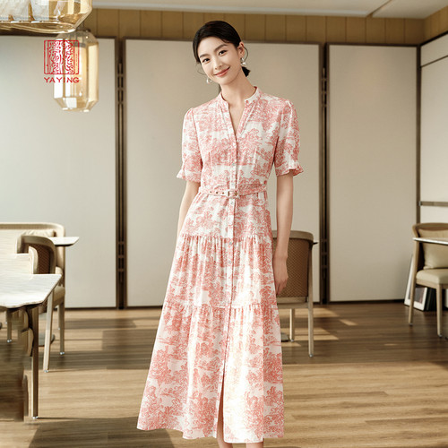 雅莹桑蚕丝棉印花小V领连衣裙
