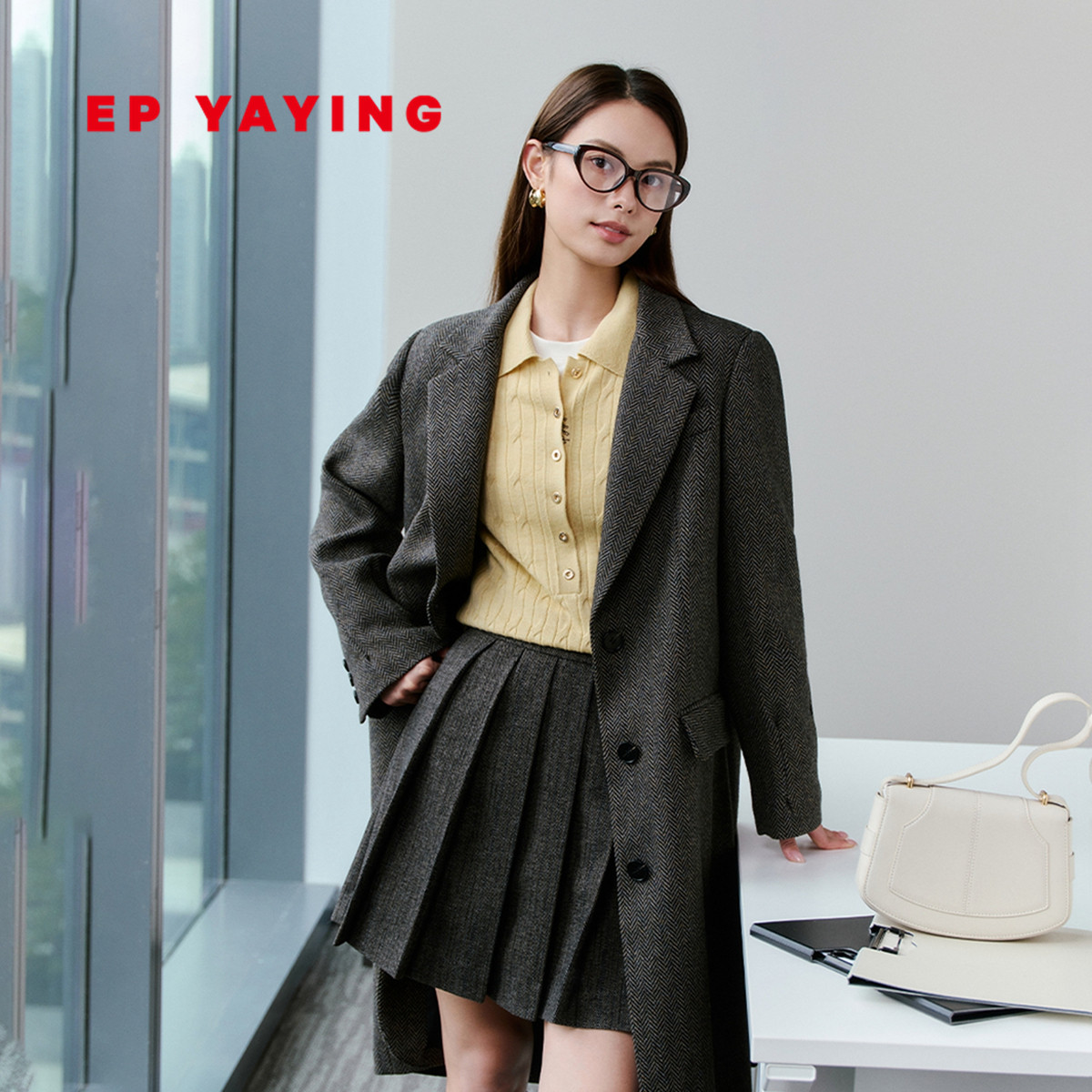 雅莹通勤羊毛中长款毛呢大衣外套