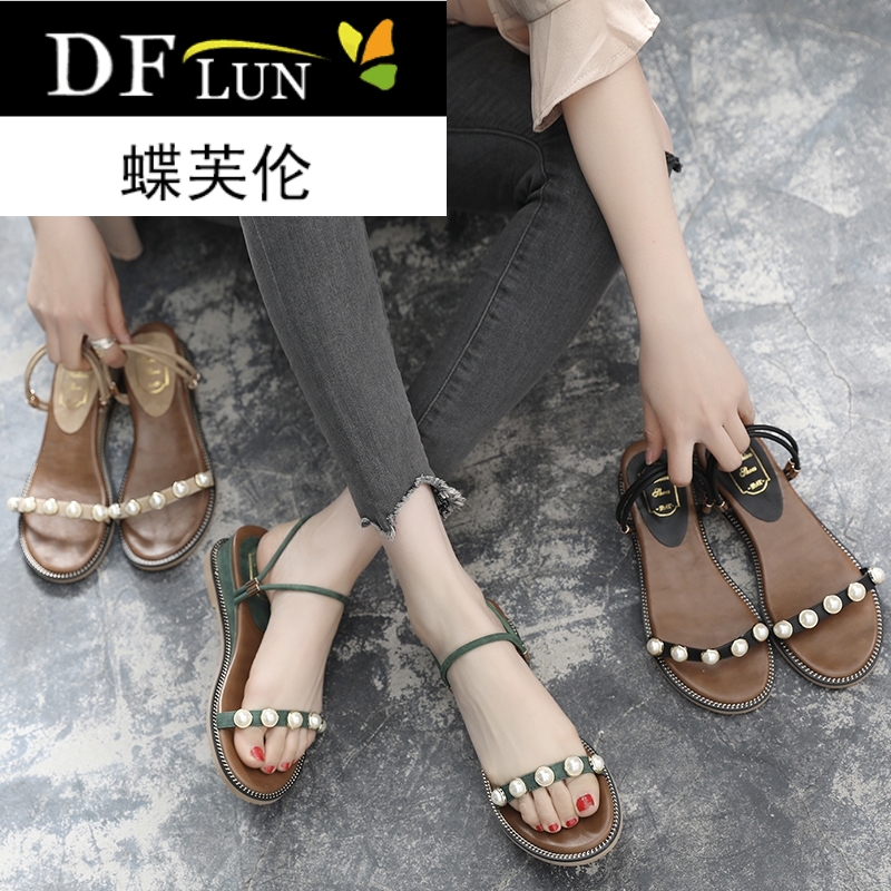 韩版小坡跟少女沙滩百搭一字带两穿拖鞋波米希亚学生2018新款