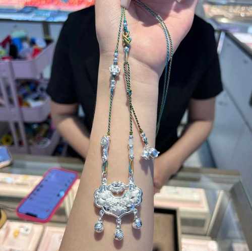 锦鲤锁足银如意锦鲤锁手工编绳