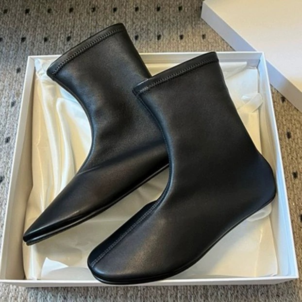 牛皮版~row风简约圆头平底靴