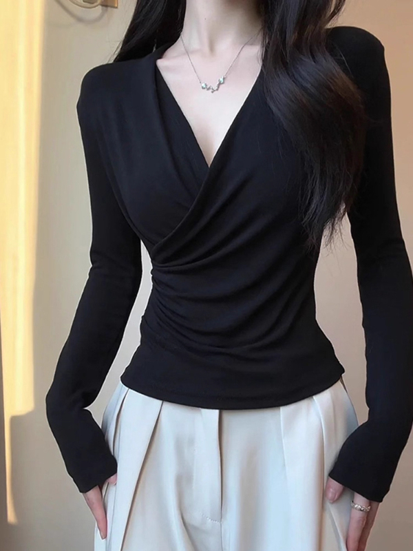 黑色交叉v领长袖t恤女2025巨好看的早秋穿搭大码收腰内搭打底上衣