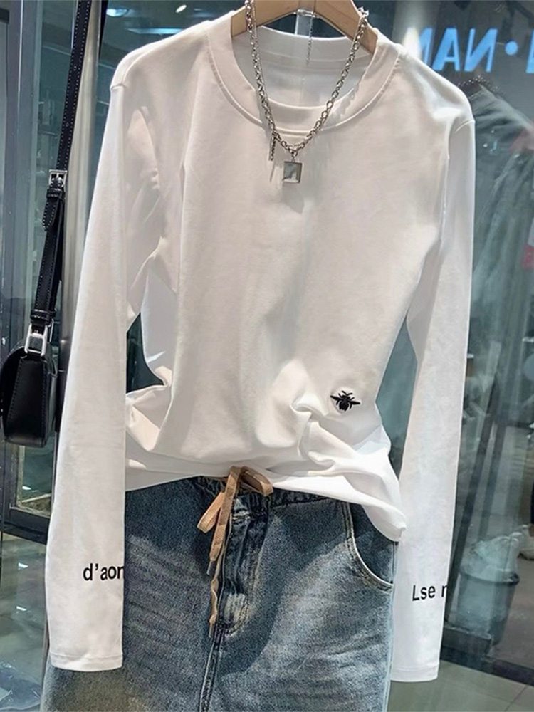 欧洲白色长袖t恤女式2025秋季新热款式时尚百搭字母绣花上衣
