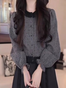 淑女风木耳边波点衬衫女2025巨好看的早秋穿搭韩系减龄泡泡袖上衣