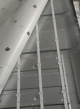 SJ.DF.D7000501-3030AS-M 70DQ2 70”5X14 E469119 YCL-00153灯条