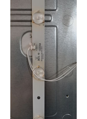 适用创佳55HME5000 X19灯条PB15D622173BL042-001H 102058液晶灯