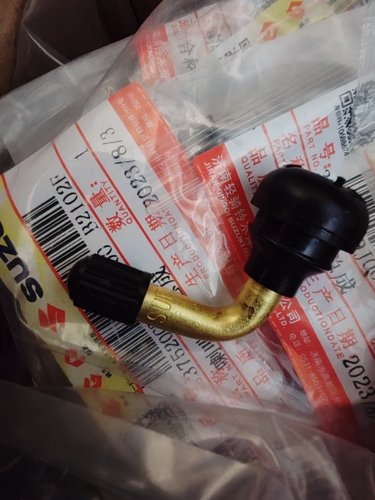 铃木摩托车轮胎UY125UU气门嘴前后轮胎真空胎配件弯头真空嘴子
