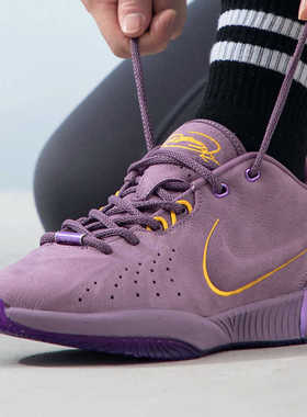 Nike耐克男女大童鞋2024新款LEBRON XXI詹姆斯21篮球鞋FZ7189-500