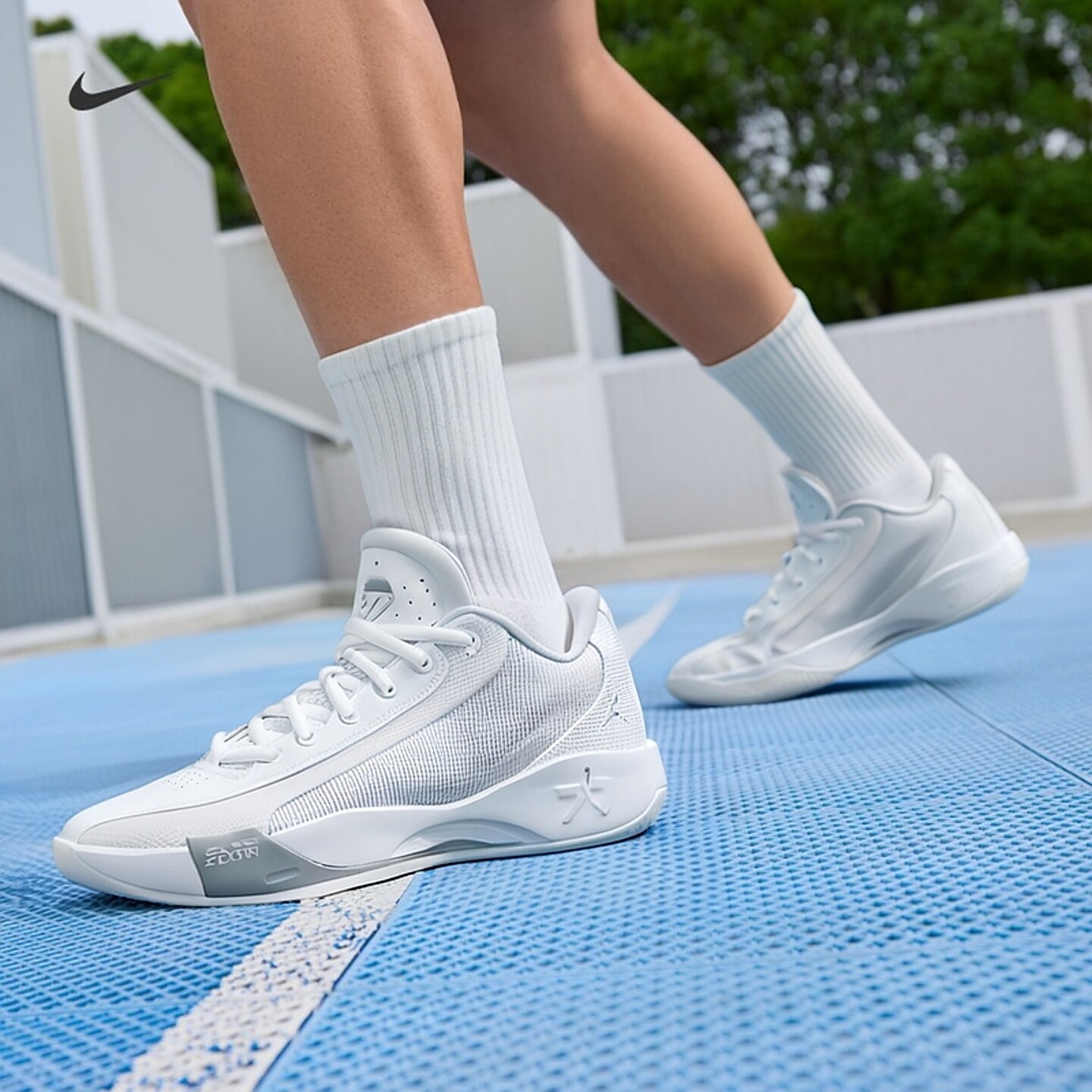 Nike/耐克Jordan男鞋东契奇LUKA .77实战运动篮球鞋HF0819-100