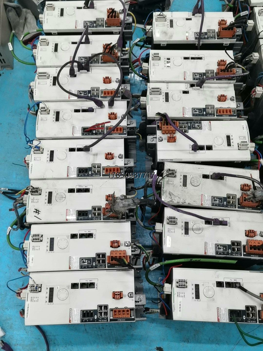 议价施耐德驱动器LXM32AD72N4议价