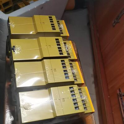 非实价议价议价多乐工控皮尔兹PNOZ安全继电器PiIZ XV3 774544进