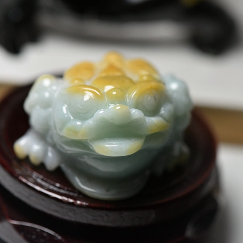 翡翠A货玉石金蟾摆件把件双彩玉器蟾蜍摆件黄翡带证书