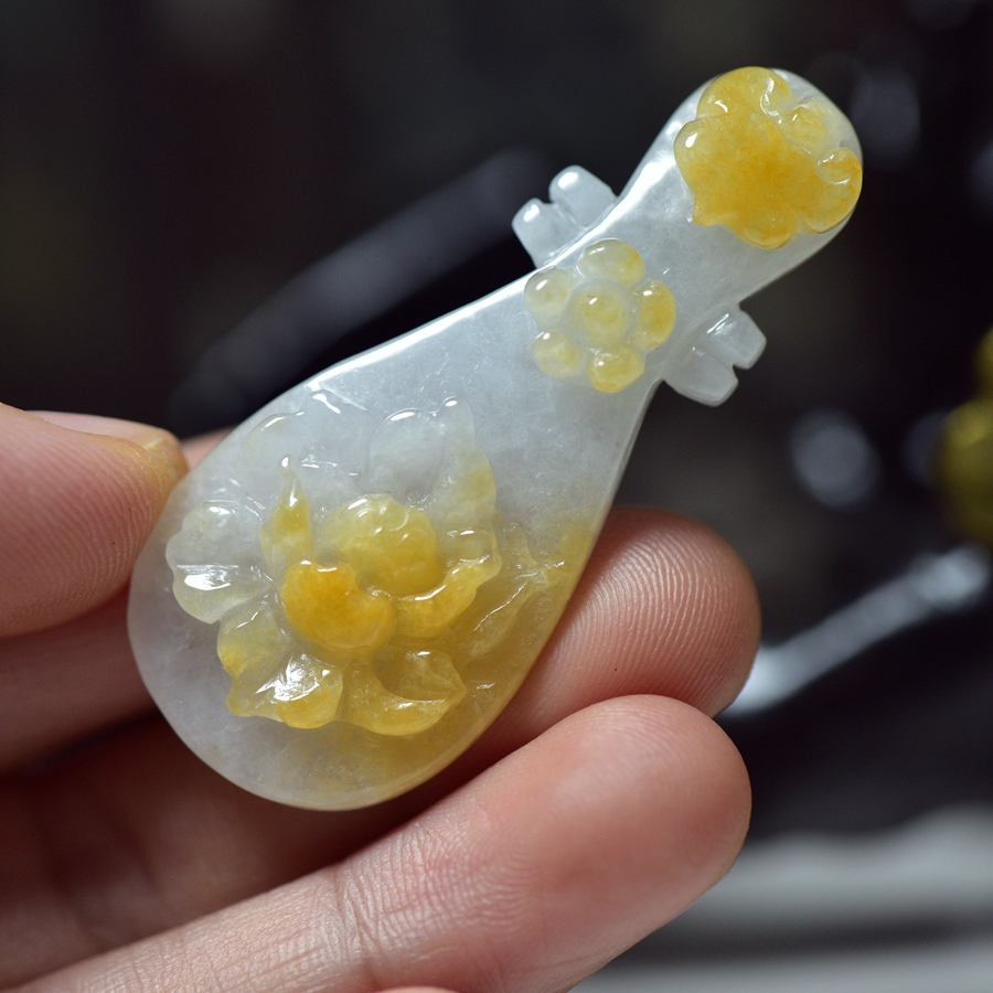 翡翠玉石黄翡玉花琵琶吊坠 A货琵琶雕件颈饰挂件 保真送证